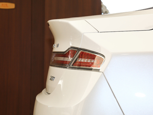 20202.0T MONOҫ MONO WHITE ^