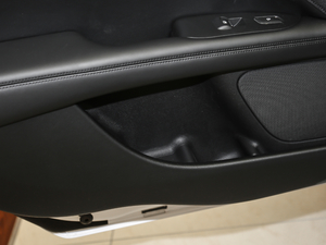 20202.0T MONOҫ MONO WHITE g