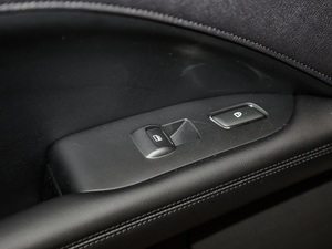 20202.0T MONOҫ MONO WHITE g