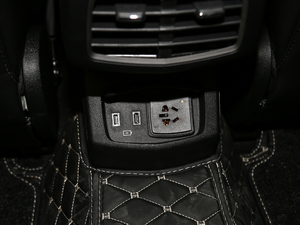 20202.0T MONOҫ MONO WHITE g