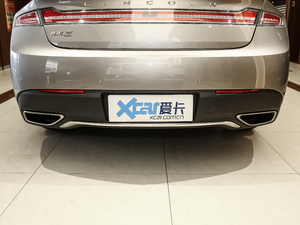 2020款2.0T 尊雅版 排气管