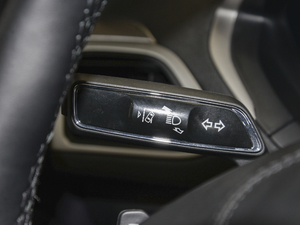 20202.0T MONOҫ MONO BLACK  п؅^