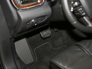 20202.0T (q)MONOҫ MONO BLACK  п؅^(q)