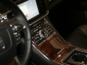 20202.0T (q)MONOҫ MONO BLACK  п؅^(q)