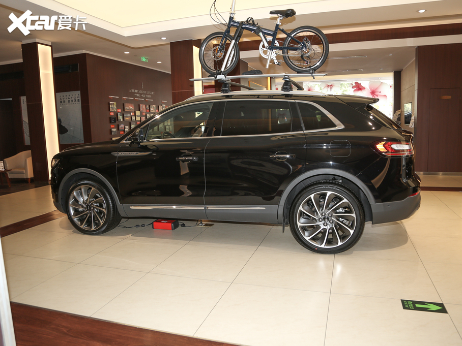 2020 (M) 2.7T ҫ VI