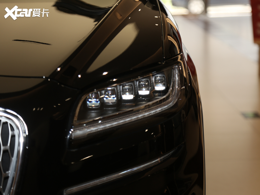 2020 (M) 2.7T ҫ VI