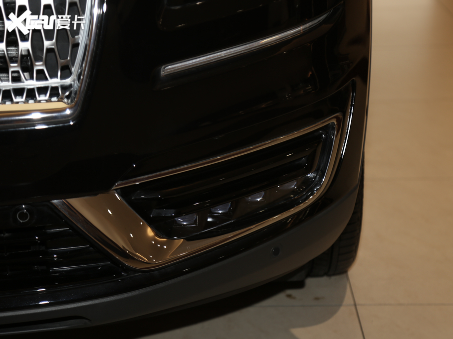 2020 (M) 2.7T ҫ VI