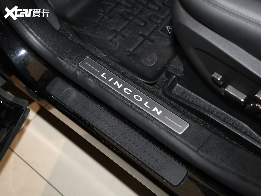 2020 (M) 2.7T ҫ VI