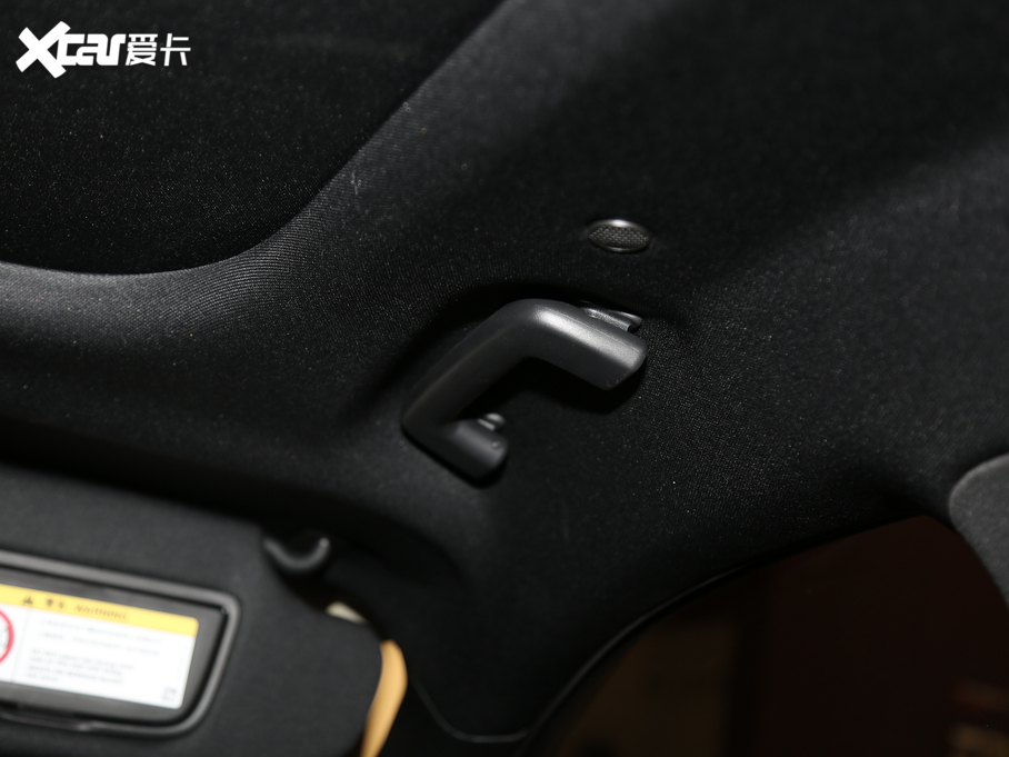 2020 (M) 2.7T ҫ VI