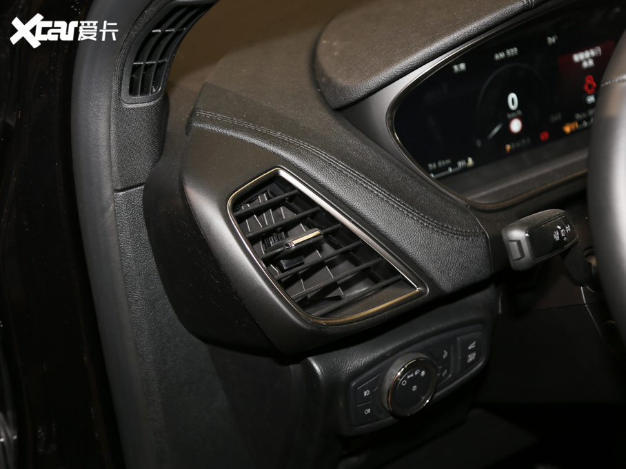 2020 (M) 2.7T ҫ VI