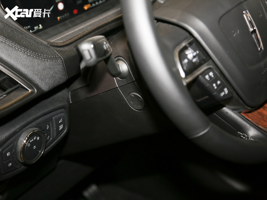 2020 (M) 2.7T ҫ VI