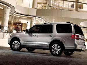2010款5.4L V8 整体外观
