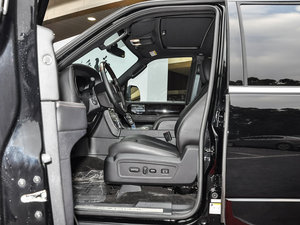 2016款3.5T AWD 前排空间