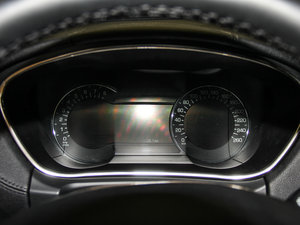 2015款2.0T 两驱尊享版 仪表