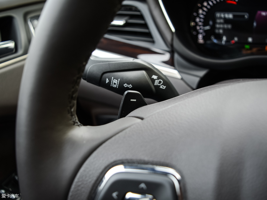 2015ֿMKC 2.0T y(tng)ϵ