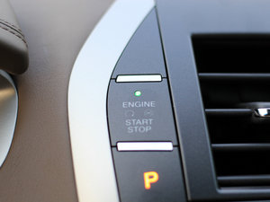 2015款2.0T 总统系列 中控区