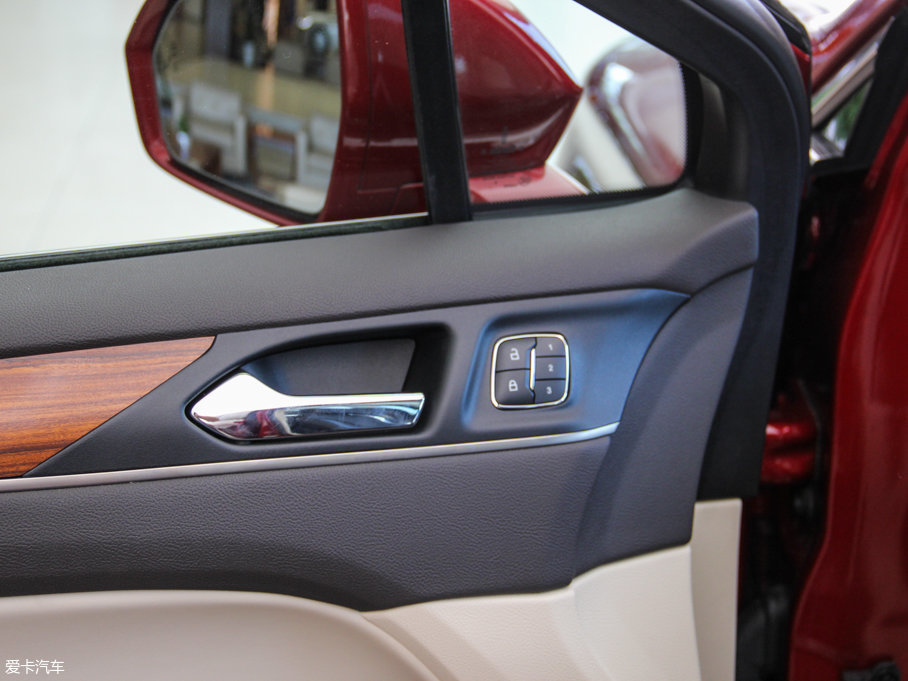 2016ֿMKC 2.0T Ԅ(q)Ű