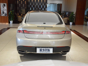 2017款2.0T 尊雅版 正后	