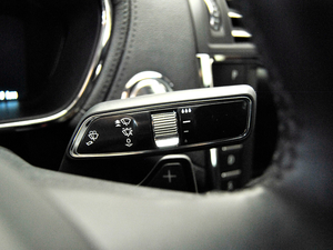 20172.0T (q) п؅^(q)