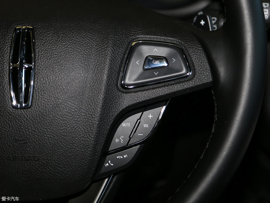 2017ֿMKC 2.0T ǰ(q)