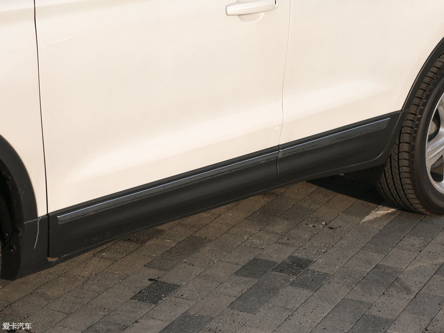 2017ֿMKC 2.0T ǰ(q)𐂰