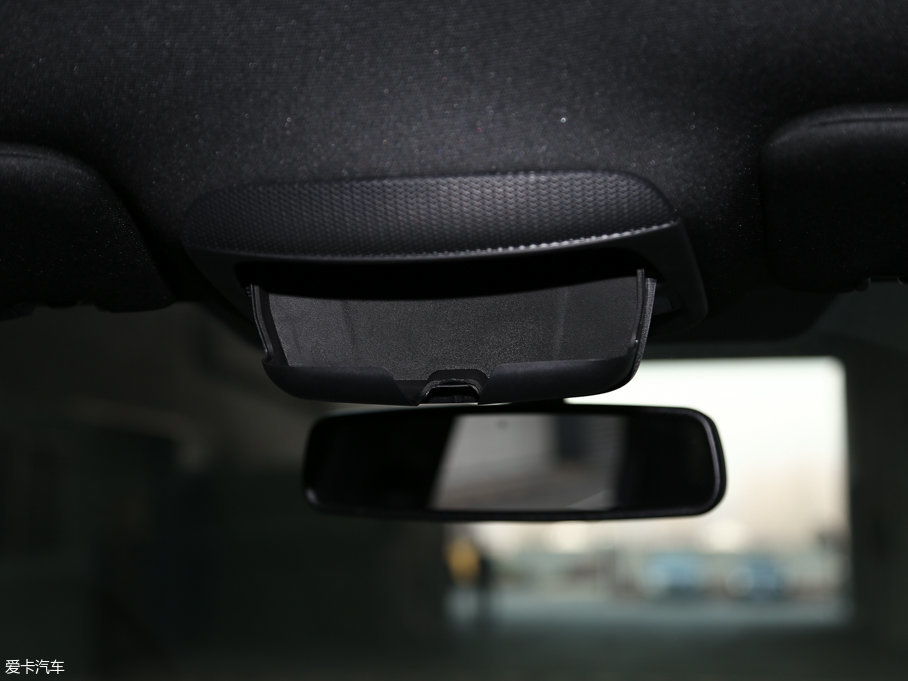 2017ֿMKC 2.0T ǰ(q)𐂰