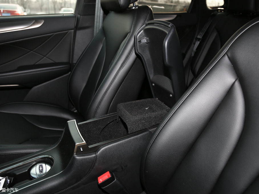 2017ֿMKC 2.0T ǰ(q)𐂰