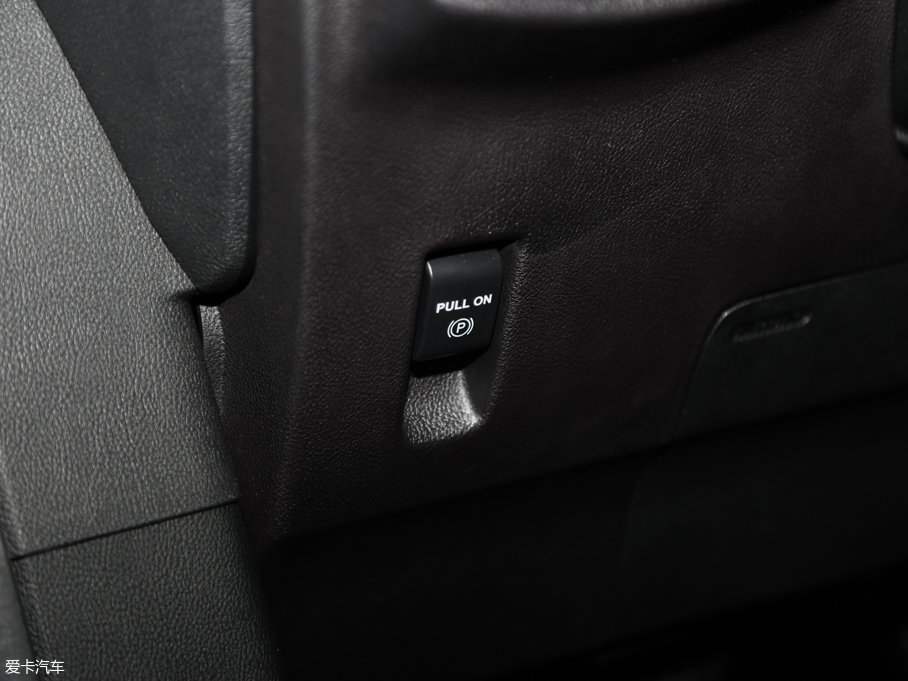 2017ֿMKC 2.0T ǰ(q)𐂰