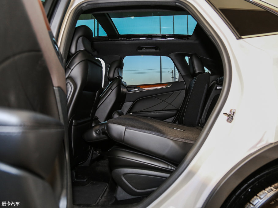 2017ֿMKC 2.0T ǰ(q)Ű