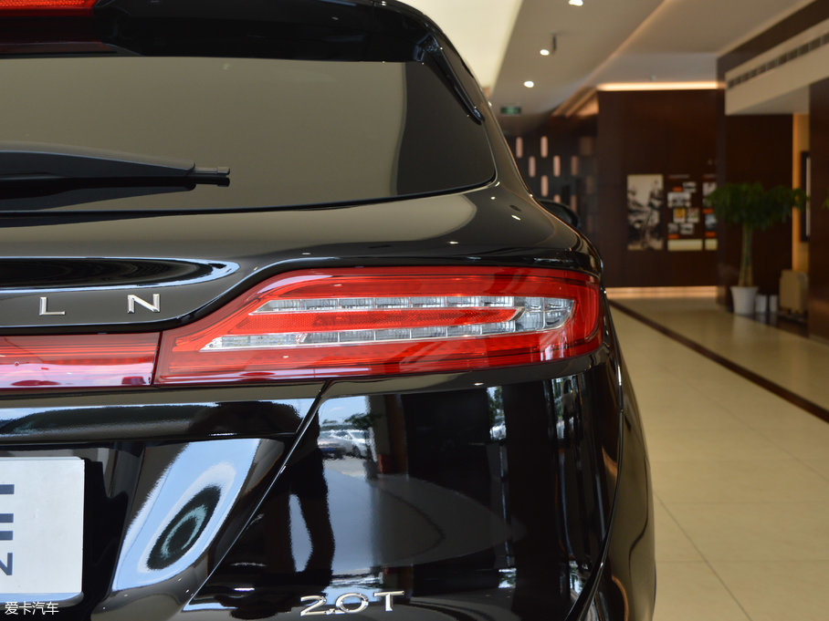 2017ֿMKC 2.0T ǰ(q)Ű