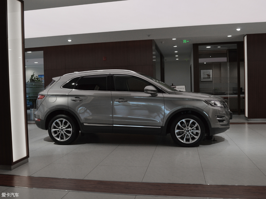 2017ֿMKC 2.0T ǰ(q)Ű