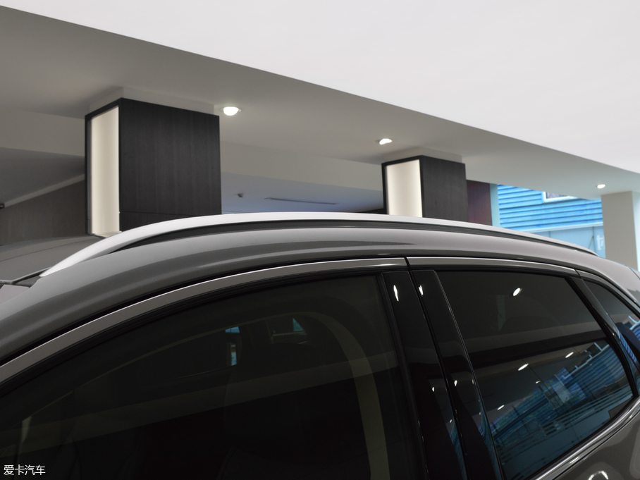 2017ֿMKC 2.0T ǰ(q)Ű