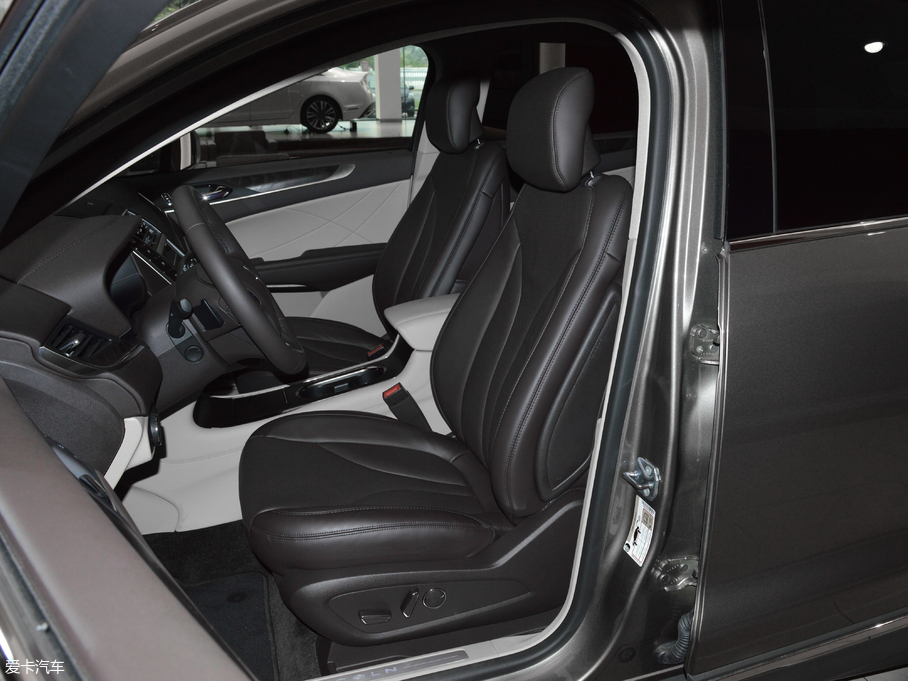2017ֿMKC 2.0T ǰŰ