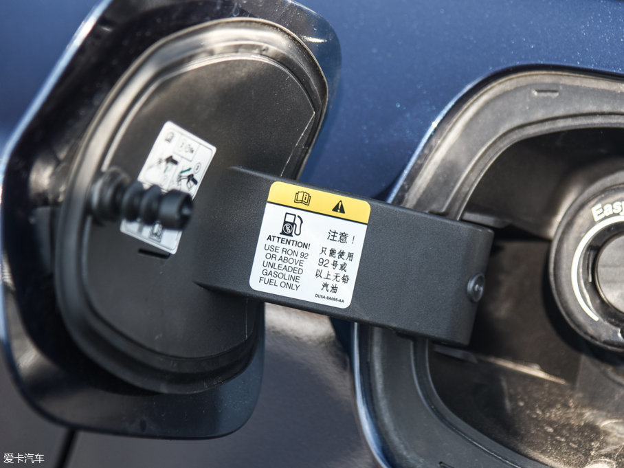 2017ֿMKZ Hτ(dng) 2.0L ǰ(q)ҫ