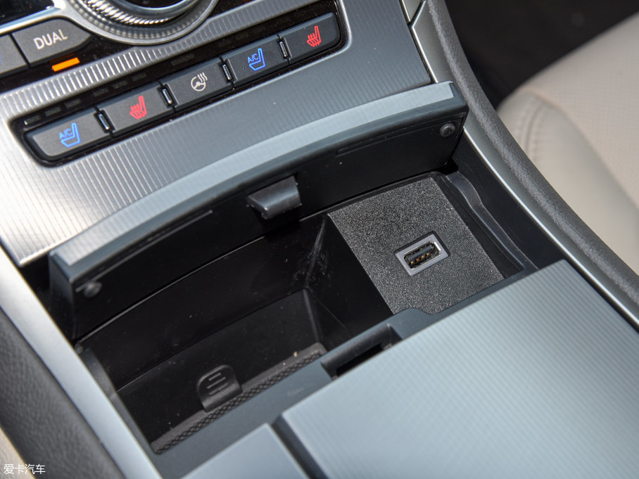 2017ֿMKZ Hτ 2.0L ǰҫ