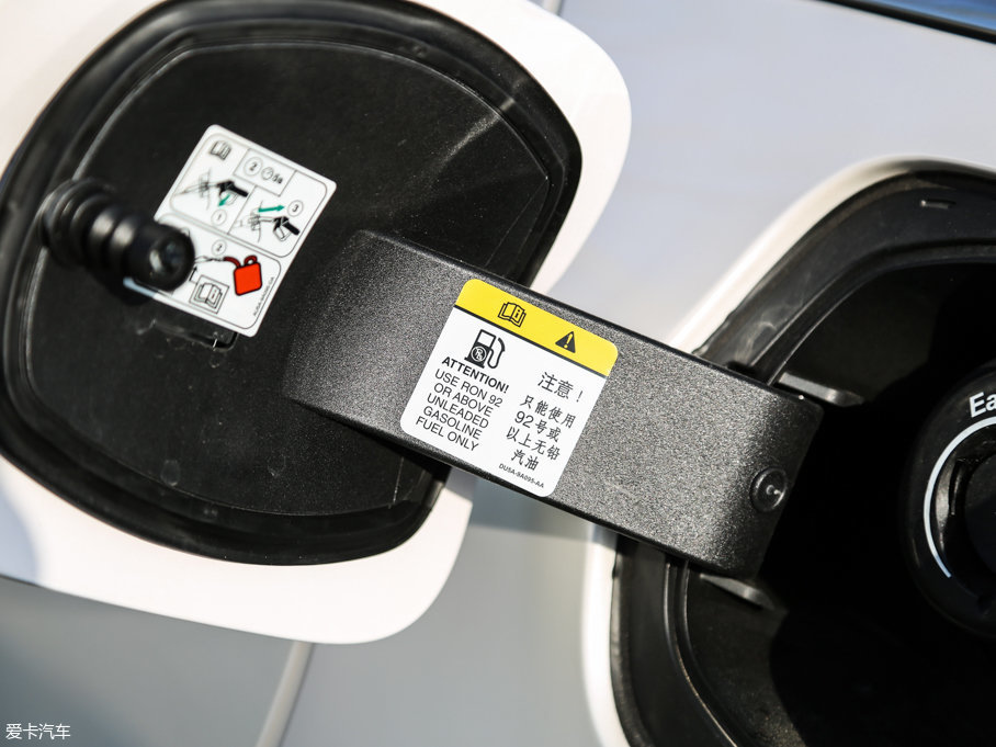 2017���ֿ�MKZ H��τ��� 2.0L ǰ���ҫ��