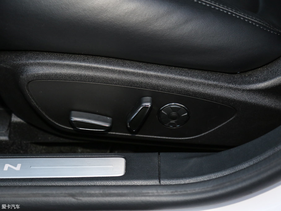 2017ֿMKZ Hτ 2.0L ǰҫ