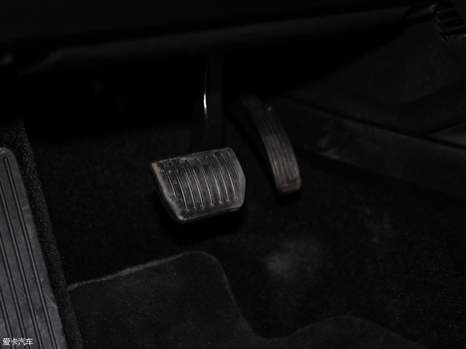 2017ֿMKZ Hτ(dng) 2.0L ǰ(q)ҫ