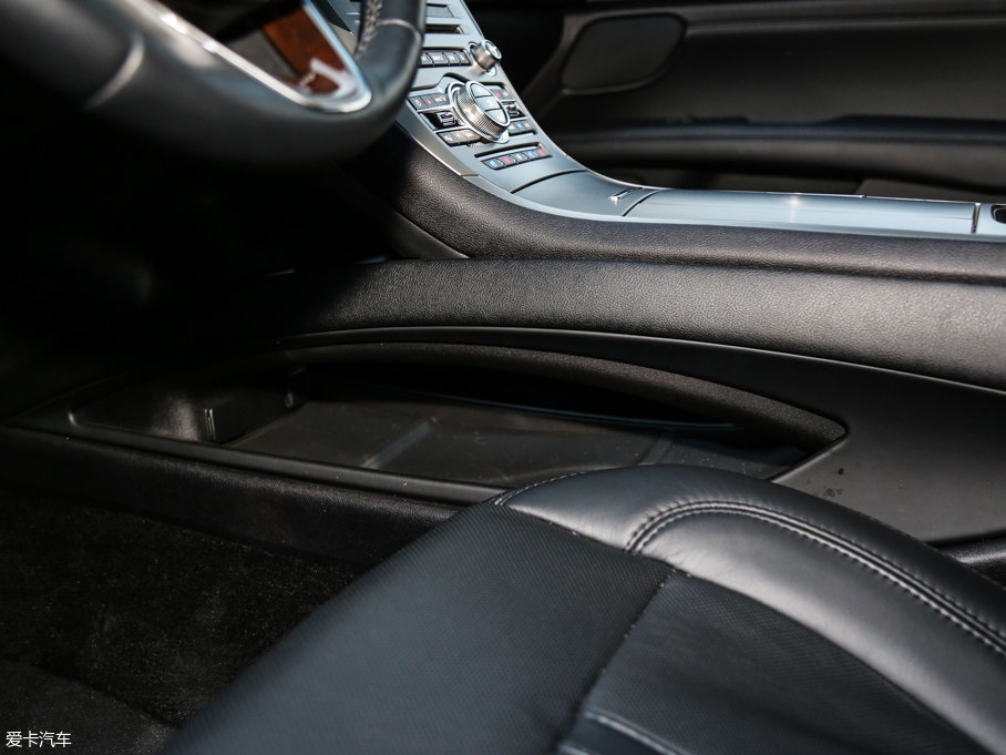 2017ֿMKZ Hτ(dng) 2.0L ǰ(q)ҫ