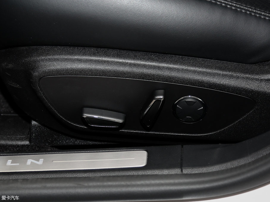 2017ֿMKZ Hτ 2.0L ǰŰ