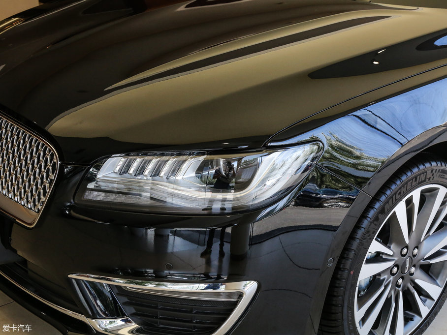 2017ֿMKZ Hτ 2.0L ǰ(q)Ű