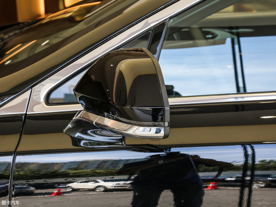 2017ֿMKZ Hτ(dng) 2.0L ǰ(q)Ű