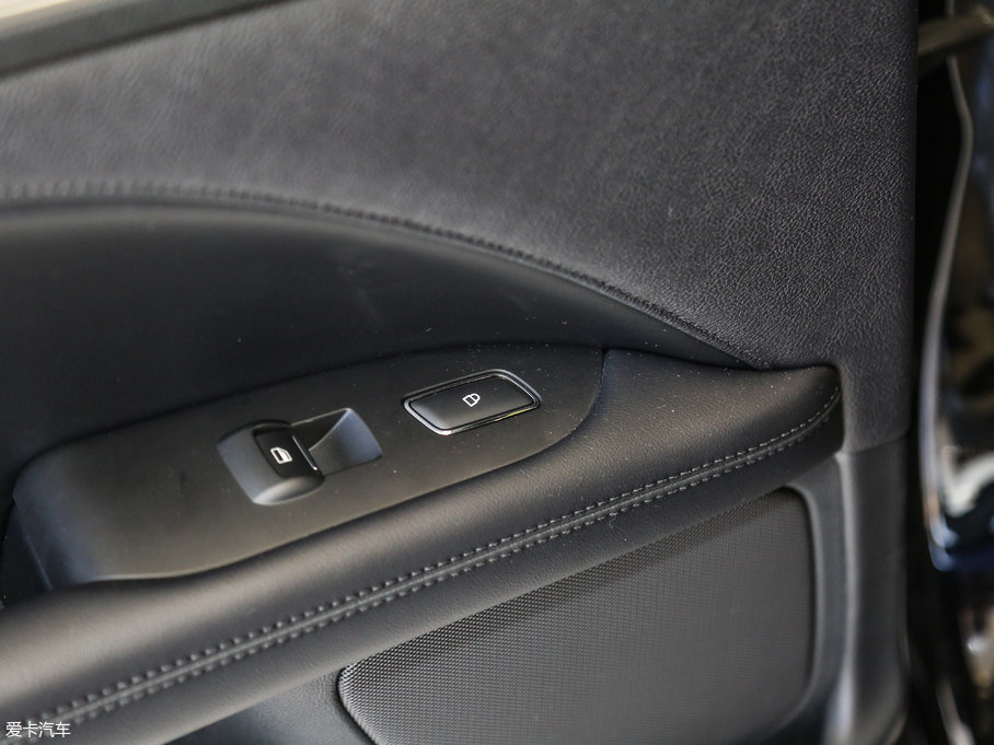 2017ֿMKZ Hτ 2.0L ǰ(q)Ű