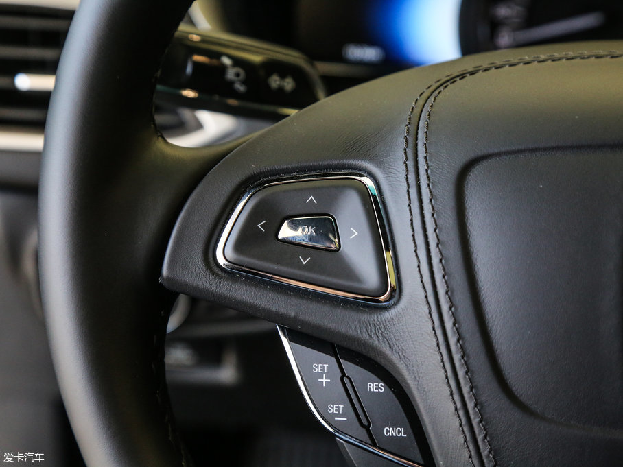 2017ֿMKZ Hτ(dng) 2.0L ǰ(q)Ű