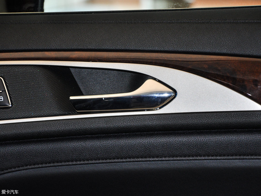 2017���ֿ�MKZ H��τ��� 2.0L ǰ�������