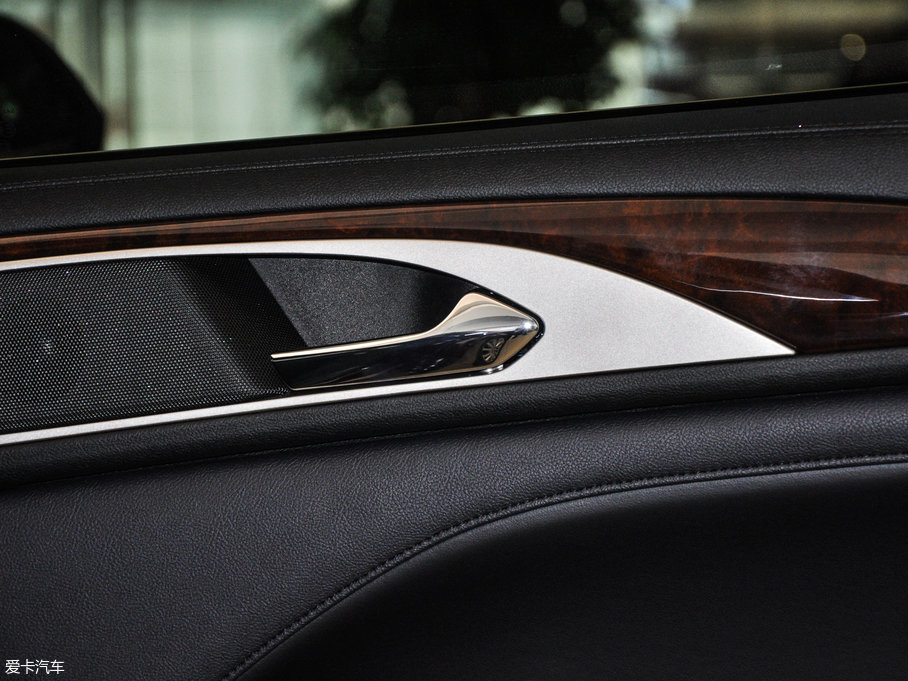 2017ֿMKZ Hτ(dng) 2.0L ǰ(q)