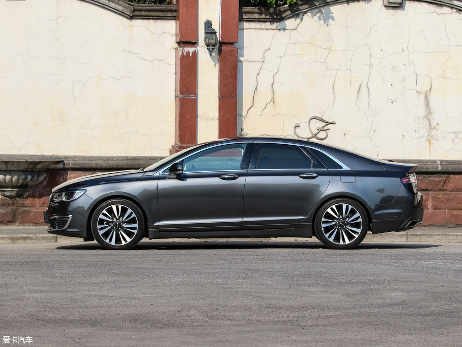 2017ֿMKZ Hτ(dng) 2.0L ǰ(q)ҫ