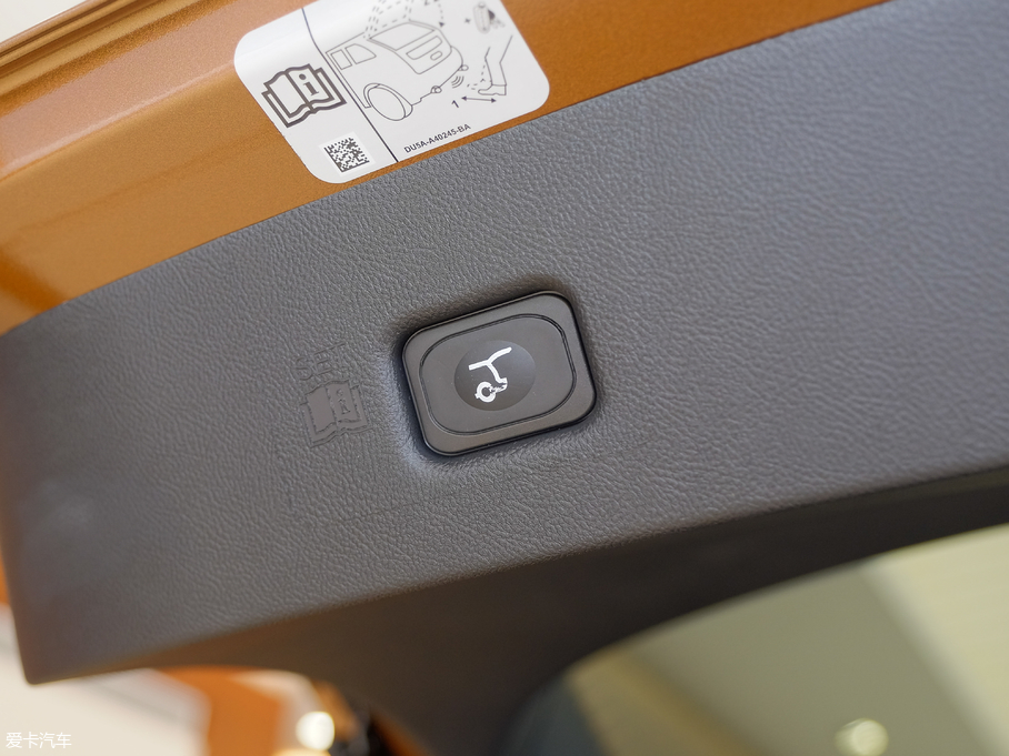 2017ֿMKX 2.7T 򌿂y