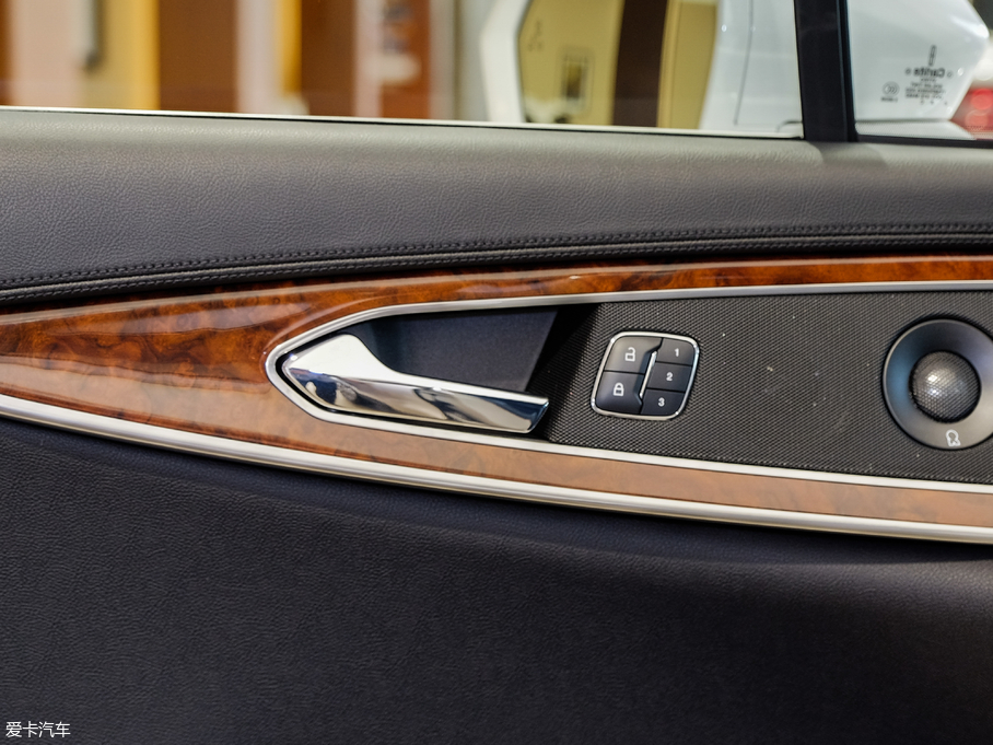 2017ֿMKX 2.7T (q)ҫ