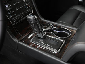 2017款3.5T AWD 换挡杆